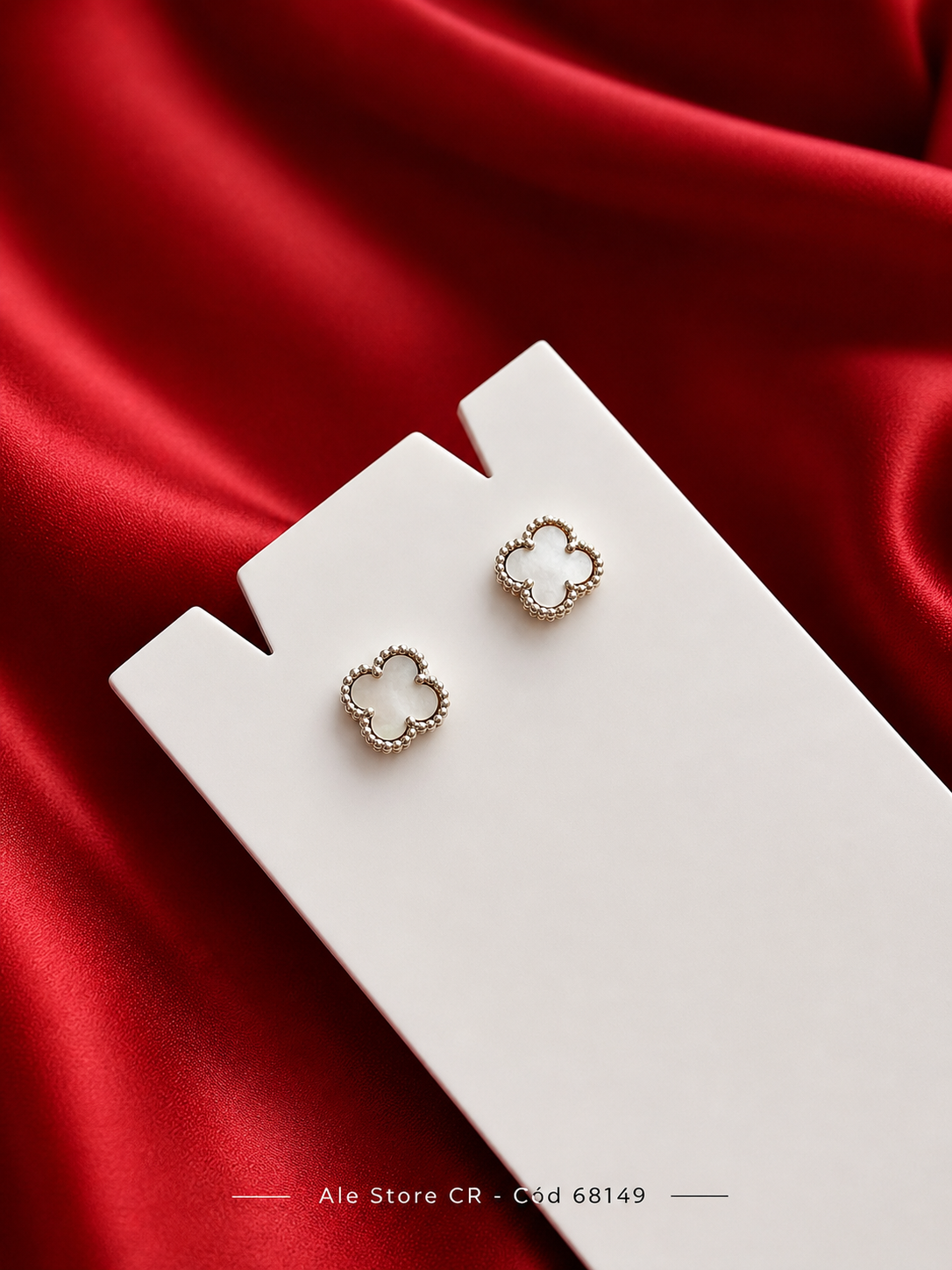 Aretes Trébol Nácar Delicado